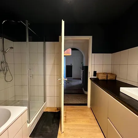 Boutique Balkon Mit Zwei Zimmern * Lübeck