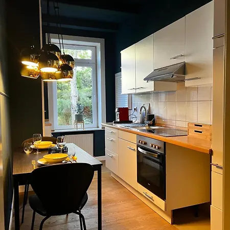 Boutique Balkon Mit Zwei Zimmern